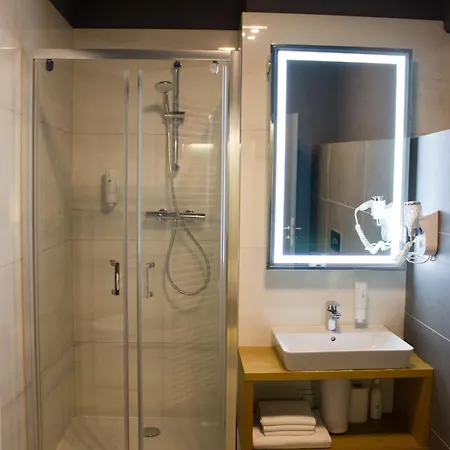 Silva Hotell 3*