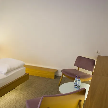 Silva Hotell 3*