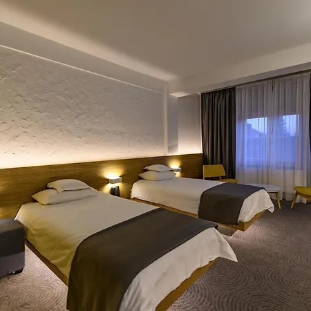 Silva Hotell 3*